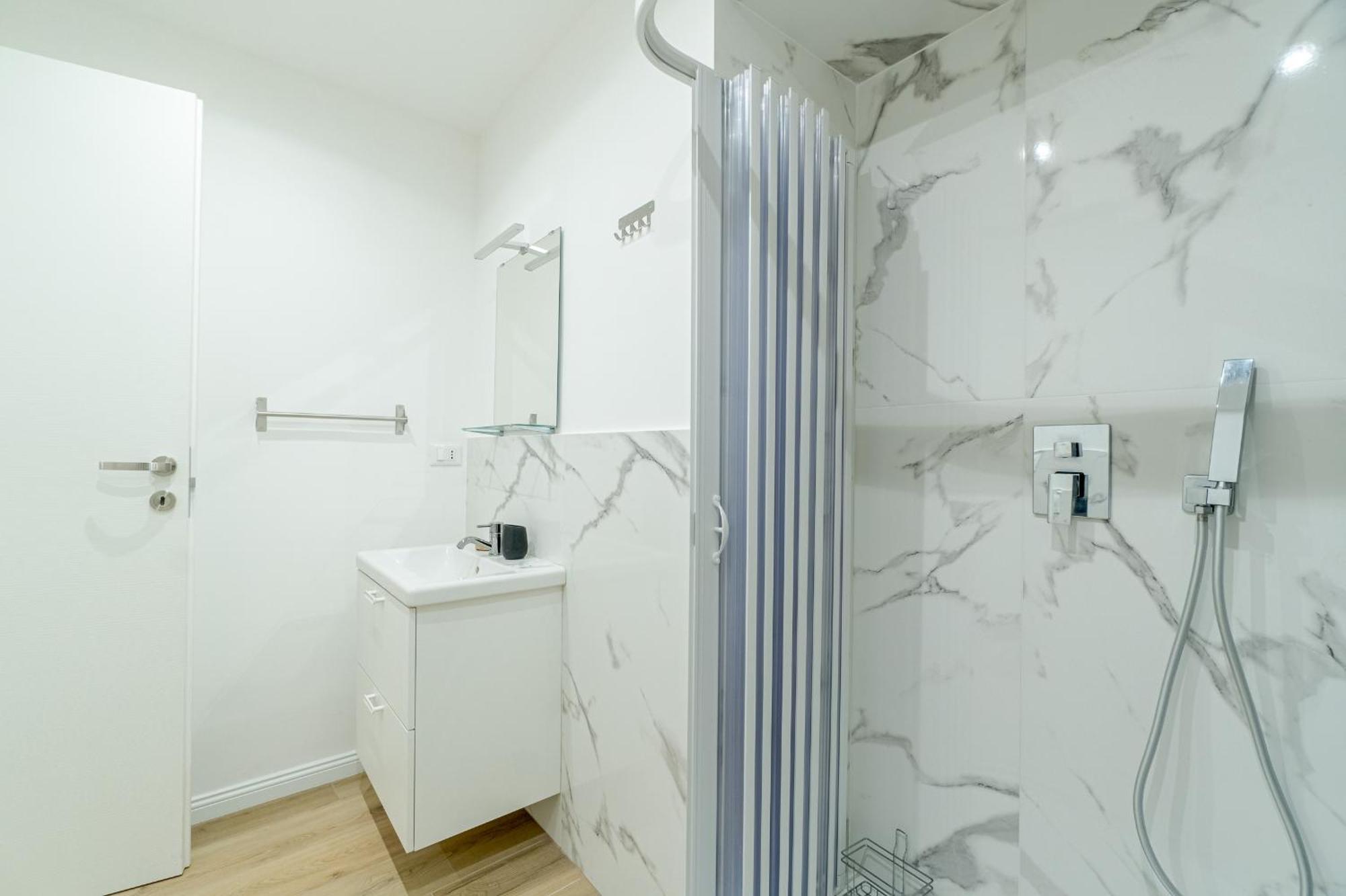 Quadrilatero Romano! Elegant Flat تورينو المظهر الخارجي الصورة